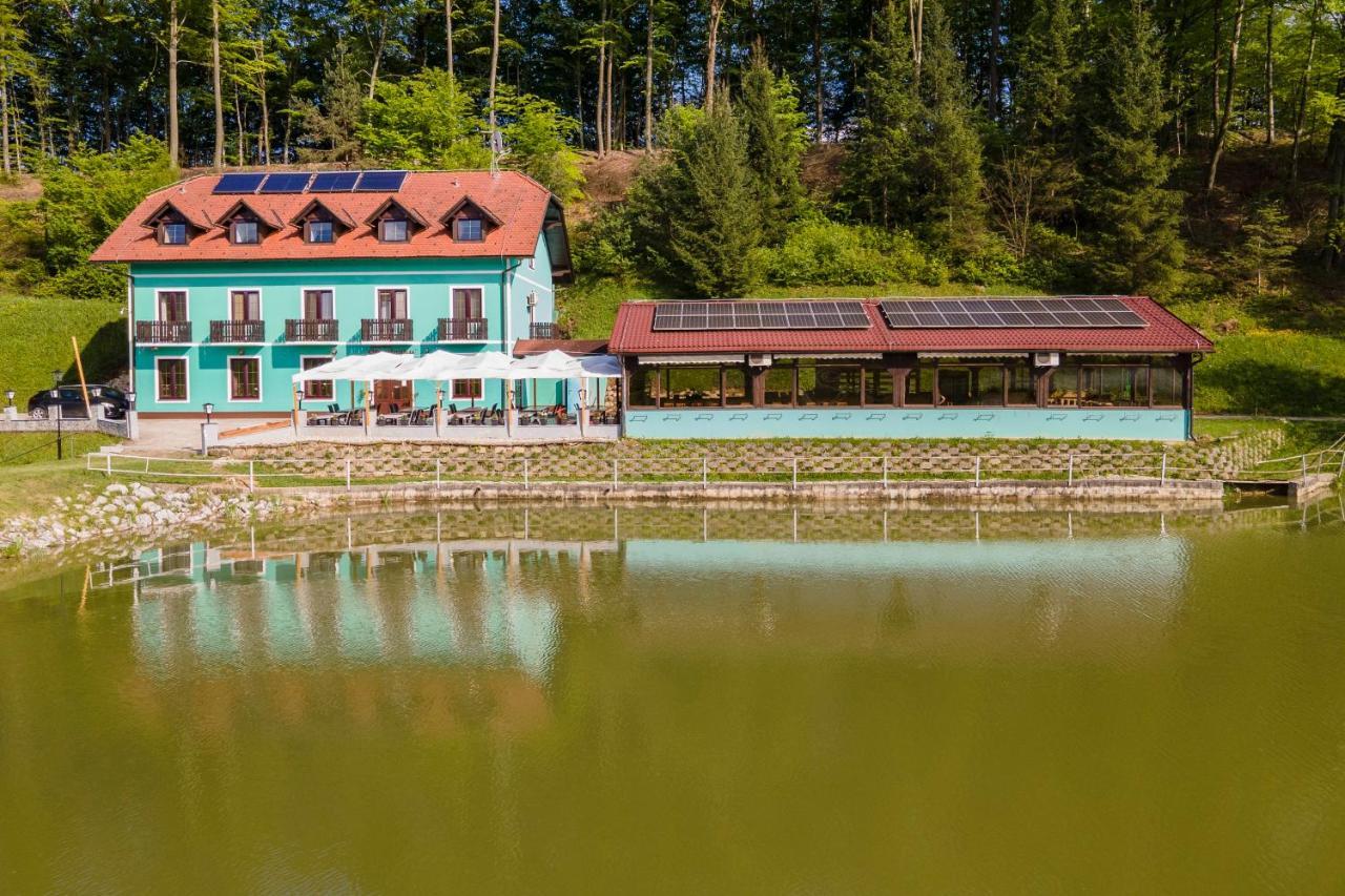 Penzion Ob Ribniku Podlehnik Eksteriør bilde